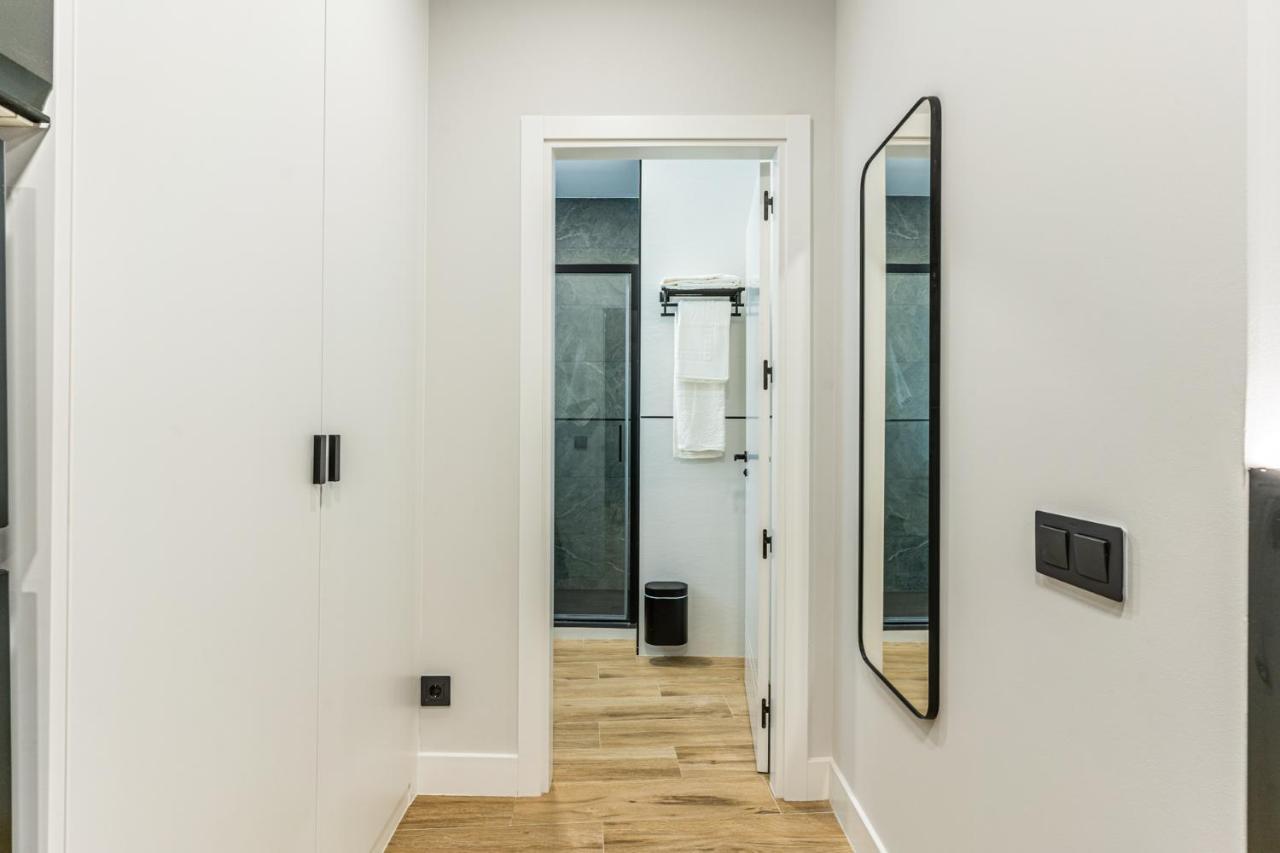 Vr Latina Apartments Madrid Exterior foto